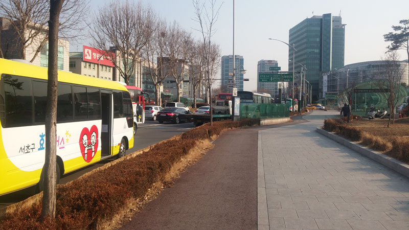 양재시민의숲역 1번출구 사진