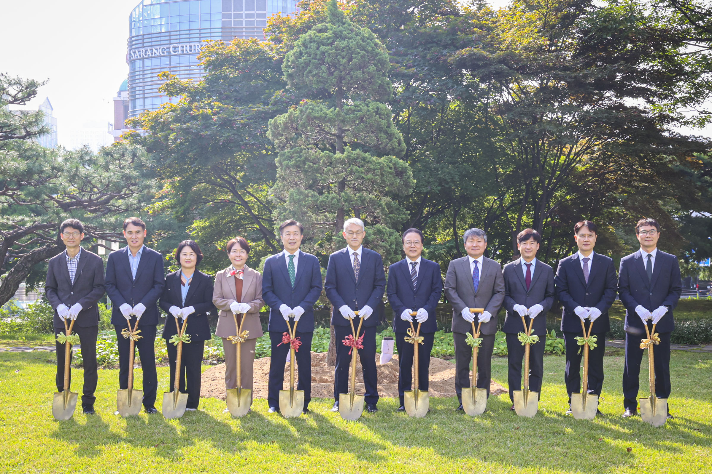 서초역 향나무 후계목 업무협약 및 향나무 상징공간 개장식 사진8 