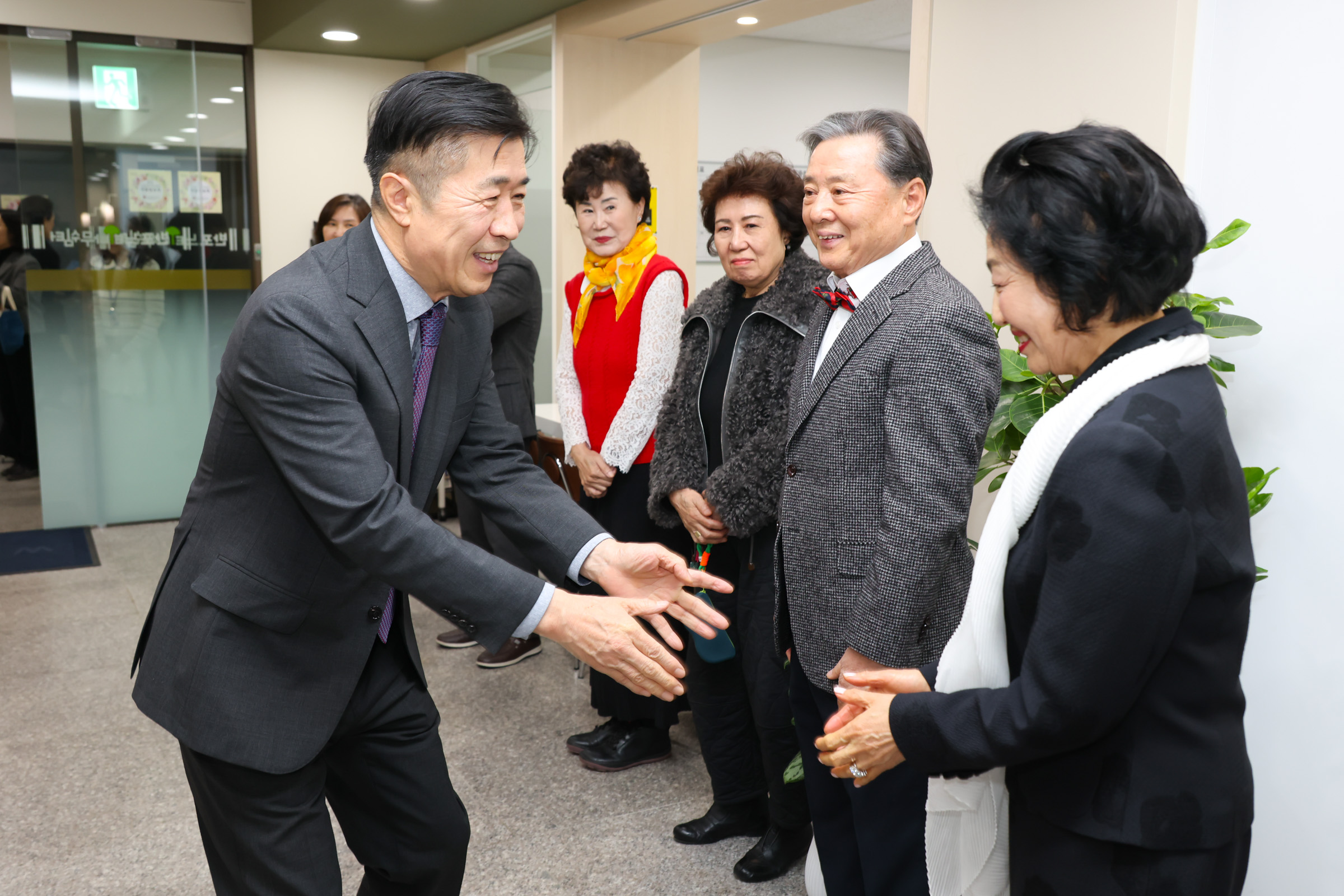 반포 느티나무쉼터 작품전시회 사진2 
