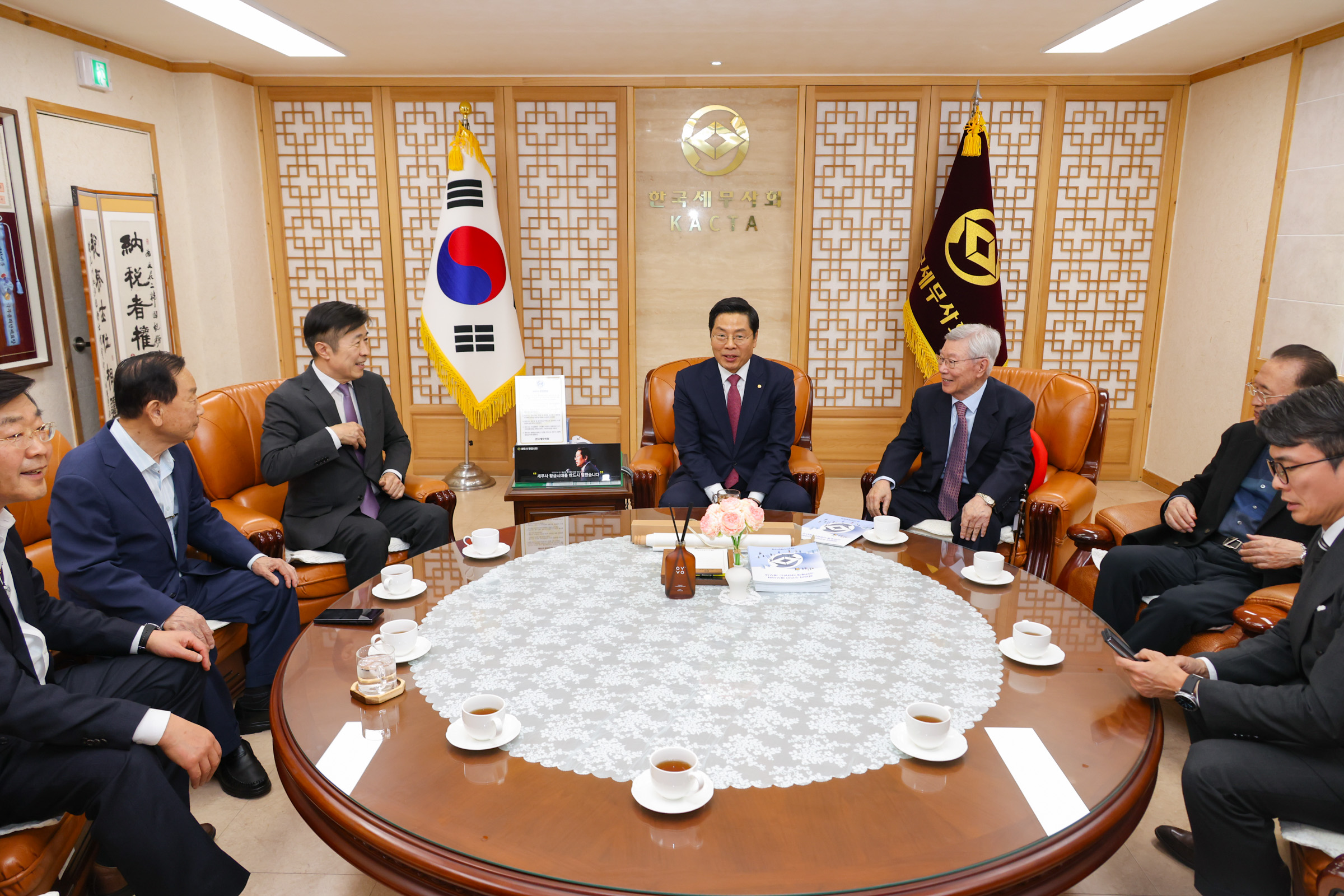 서초구 - 한국세무사회 공원입양 업무협약식 사진2 